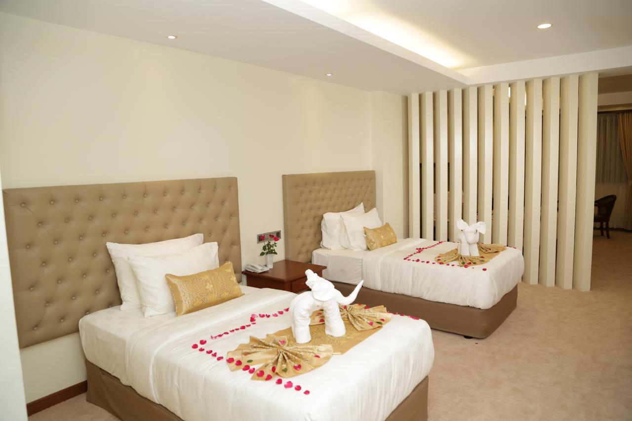 Pacific Hotel Yangon Dış mekan fotoğraf